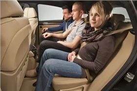 深圳電路板廠：車內(nèi)哪個座位最安全？90%車主不知道