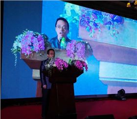 深聯(lián)線路板廠榮獲勤上彩易達(dá)光電2016年“杰出貢獻(xiàn)獎(jiǎng)”