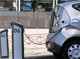 電動(dòng)汽車鉛酸蓄電池的結(jié)構(gòu)組成