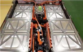 電動(dòng)汽車的日常使用，給電池充多少電合適