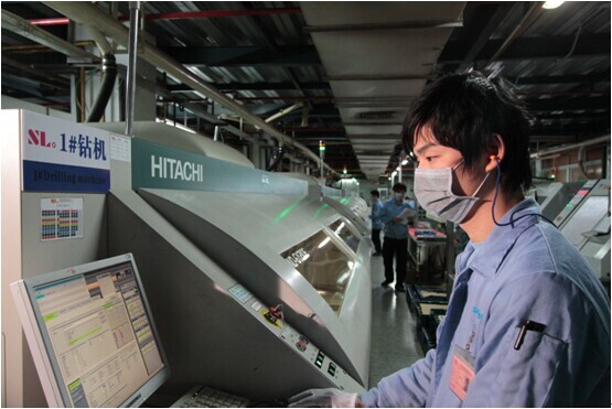 深圳線(xiàn)路板廠鉆孔房