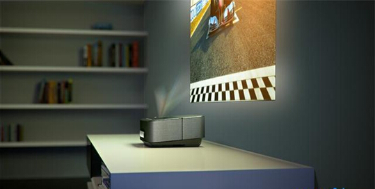 深圳電路板廠：只要幾厘米 用投影儀看歐洲杯才叫過(guò)癮