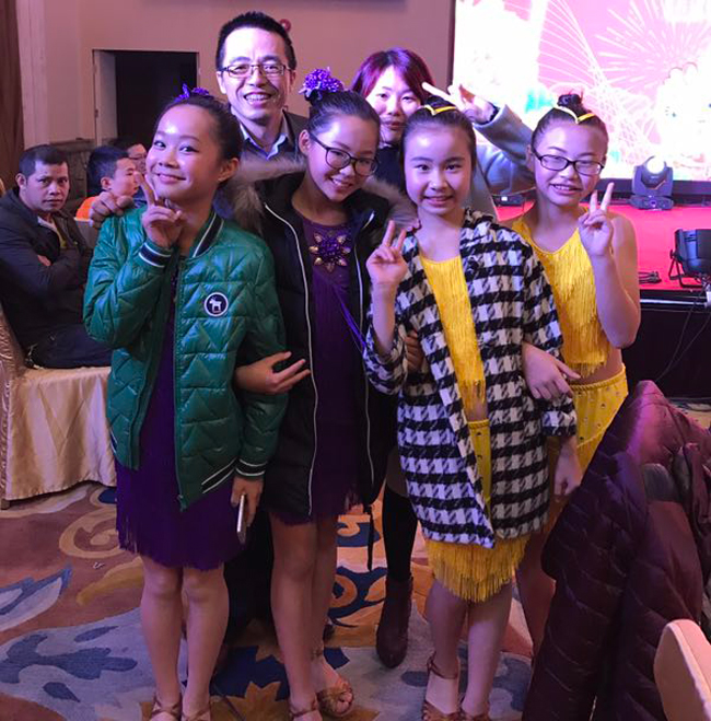 深聯線路板廠榮獲勤上彩易達光電2016年“杰出貢獻獎”