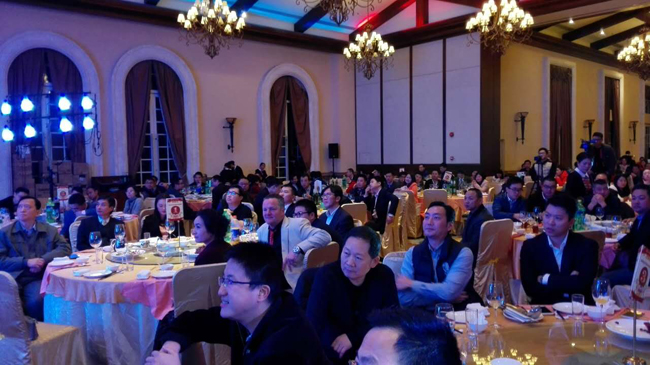 深聯線路板廠榮獲勤上彩易達光電2016年“杰出貢獻獎”