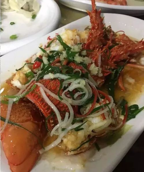 同事結(jié)婚只給100紅包，線路板廠小編都覺得尷尬，結(jié)果&hellip;廣東人的評(píng)論亮了，哈哈哈